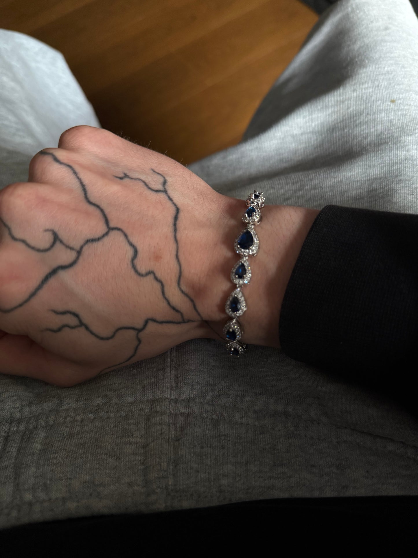 Teardrop Bracelet- Deep Blue